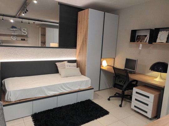 Composición dormitorio juvenil de Lagrama // Antes 4.110€ / liquidación 2.670€