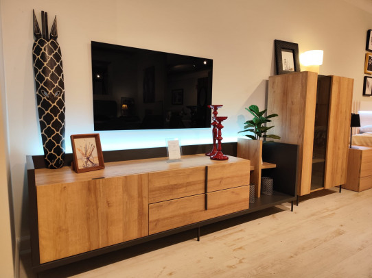 Conjunt moble menjador acabat sintético de Salcedo 306CMS // ABANS 1710€ // OFERTA EXPO 1200€