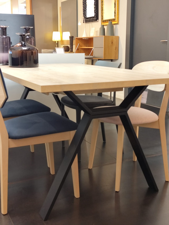 Mesa comedor  MODELO ELSA DE PEMI de 150X90 +40+40CMS // ANTES 874€ // OFERTA EXPO 525€ VENDIDA