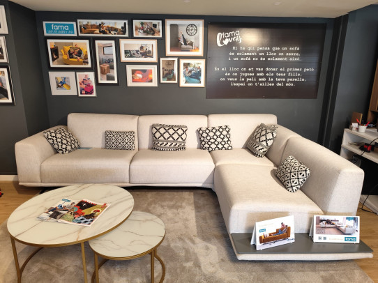 Sofa model KLEE DE FAMA de 325X223CMS // ABANS 3760€ // OFERTA EXPO 2250€