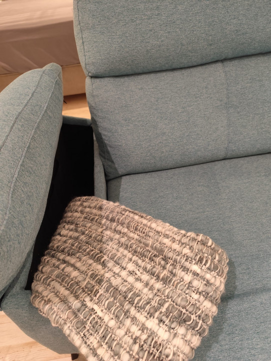 Sofa relax electric de 244CMS // ABANS 1776€ // OFERTA EXPO 1200€ ( VENUT )